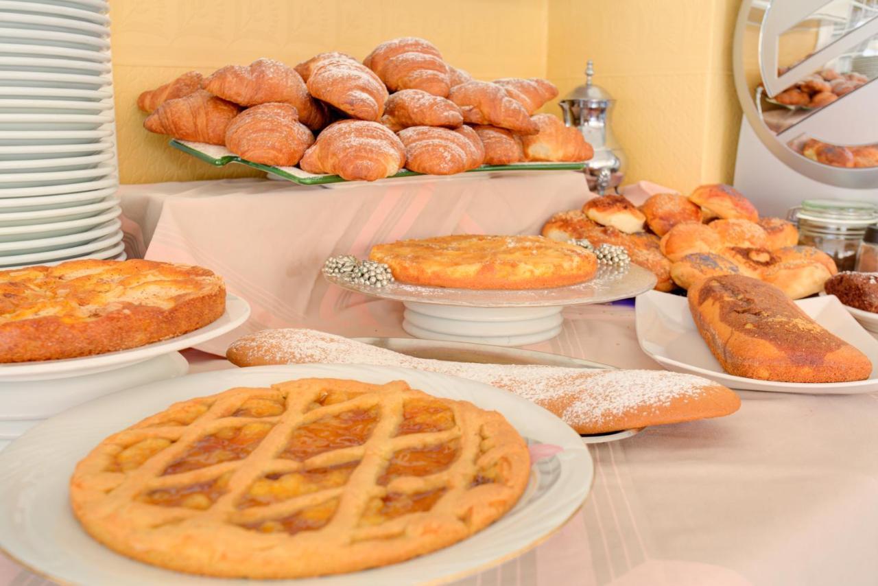 Hotel Nella Rimini Zewnętrze zdjęcie