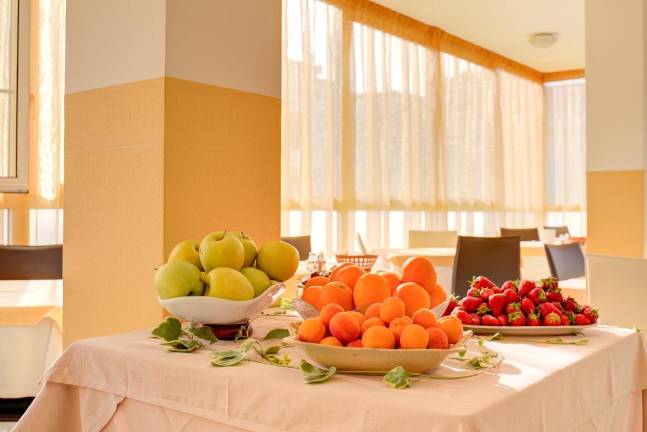 Hotel Nella Rimini Zewnętrze zdjęcie